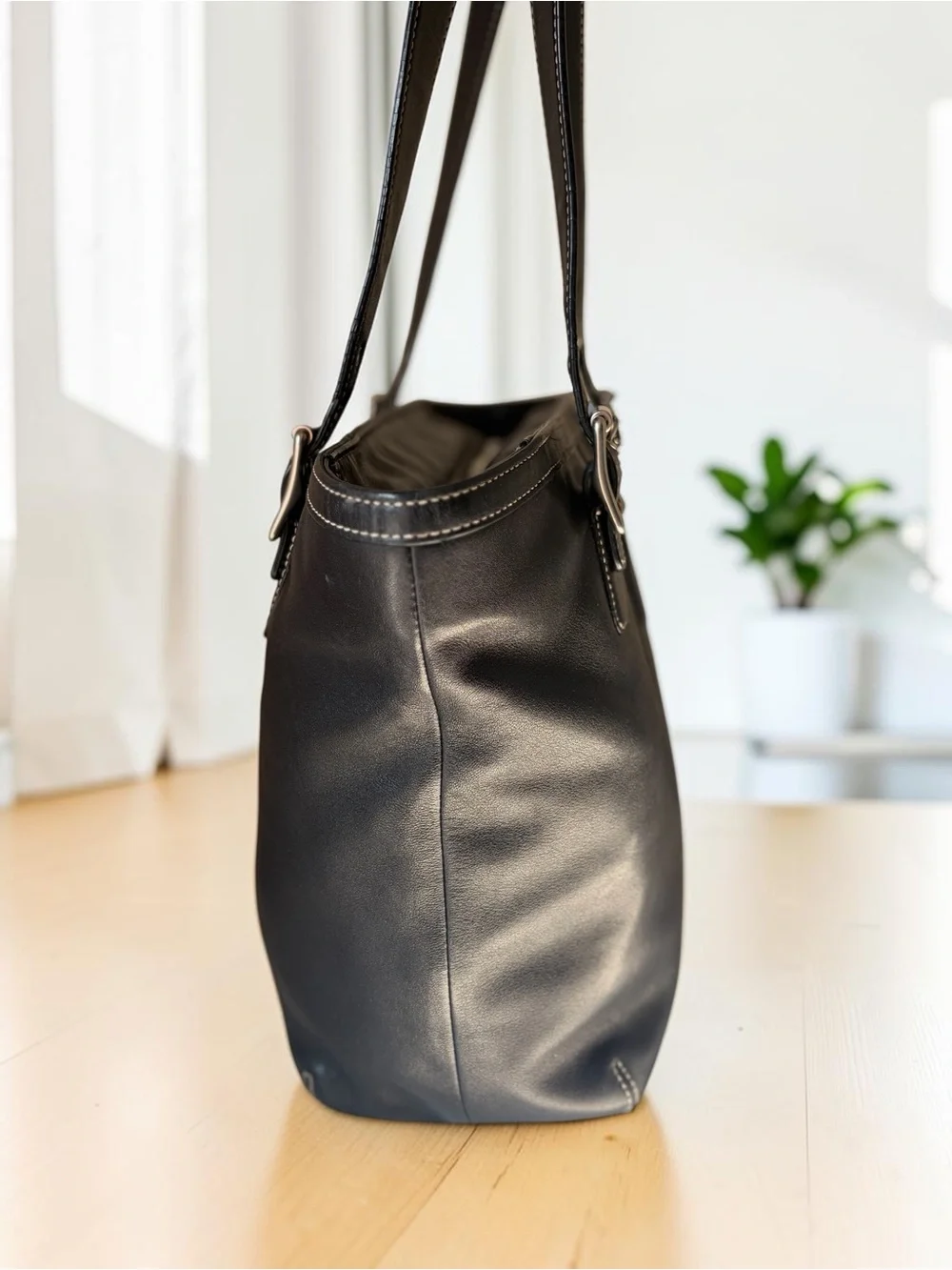 Coach Y2K Hamptons Soft Leather Bucket Tote Style #9572